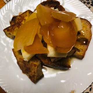 バナナと煮りんごのフレンチトースト